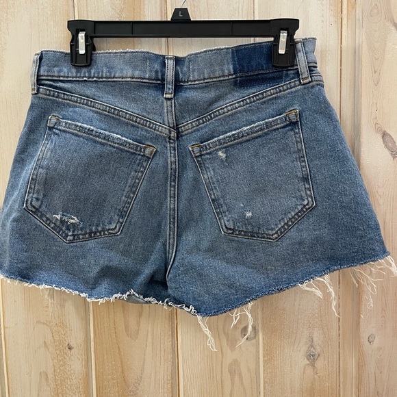 Abercrombie & Fitch Curve Love Mid Rise Mom Short  Size 28/6 Denim Cut Off - Picture 4 of 6